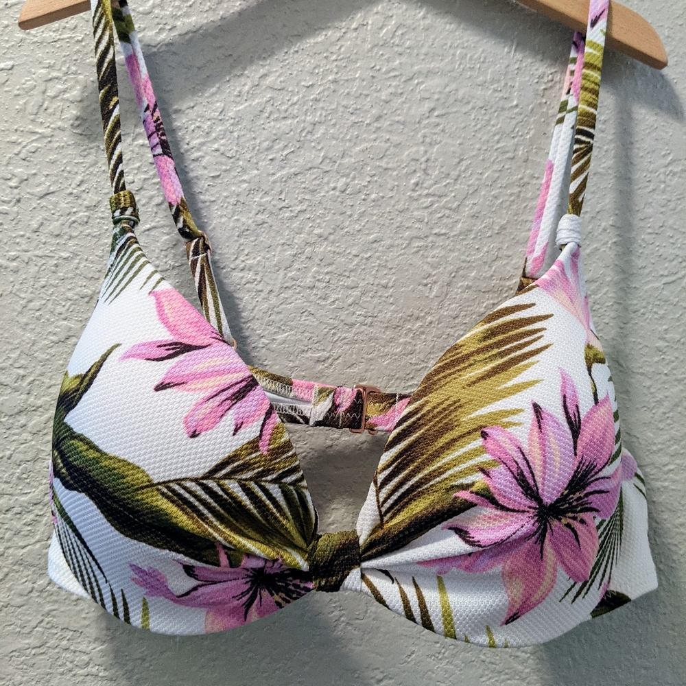 SWIM • Bikini Top Floral Print